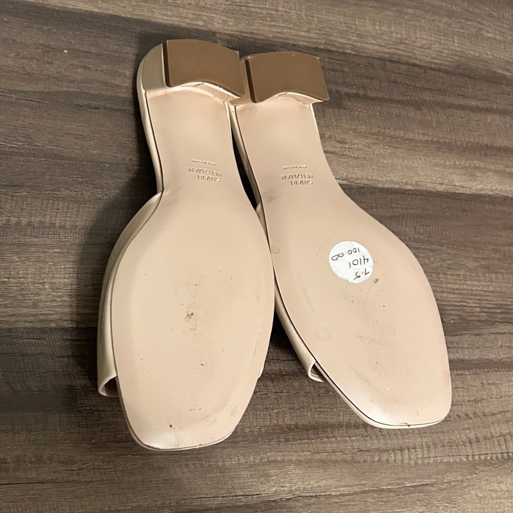 Stuart Weitzman Slide Sandals Women 7.5 Beige Rosette Patent Leather Coquette - Picture 9 of 12